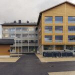 Kuusamon hirsikerrostalo